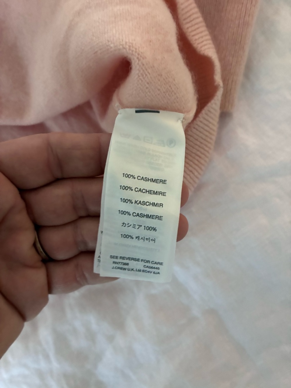 J. Crew Women's Italian cashmere V-Neck Sweater in Light Blush Pink - Picture 4 of 6